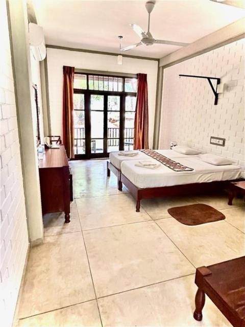 Serein Beach Hotel Тангале Екстериор снимка